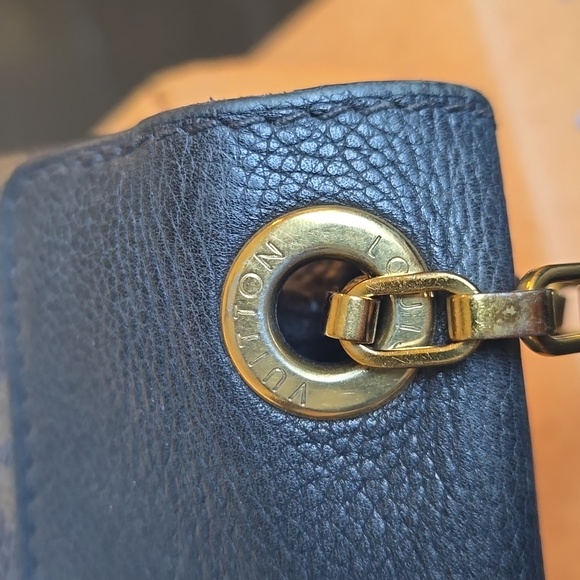 Louis Vuitton, Pallas Shoulder/Crossbody Chain Monogram Canvas Bag with Calfskin - Picture 9 of 16